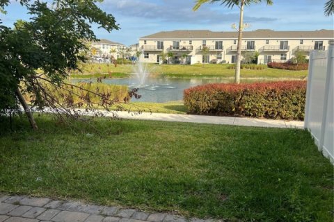 Townhouse in Homestead, Florida 3 bedrooms, 151.24 sq.m. № 1704245 - photo 21