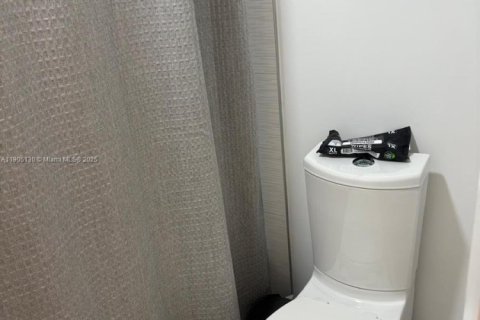 Снять в аренду кондоминиум в Санрайз, Флорида 1 спальня, 85.01м2, № 1956358 - фото 25