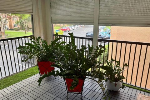 Снять в аренду кондоминиум в Санрайз, Флорида 1 спальня, 85.01м2, № 1956358 - фото 29