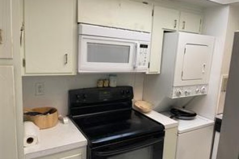 Condominio en alquiler en Fort Lauderdale, Florida, 2 dormitorios № 2077670 - foto 12