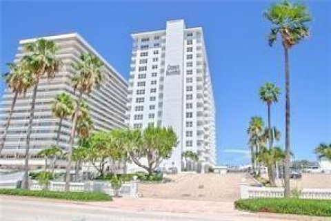 Condominio en alquiler en Fort Lauderdale, Florida, 2 dormitorios № 2077670 - foto 6
