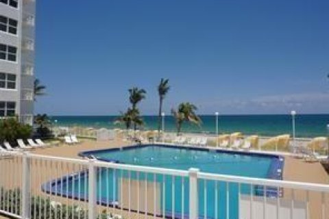Condominio en alquiler en Fort Lauderdale, Florida, 2 dormitorios № 2077670 - foto 21