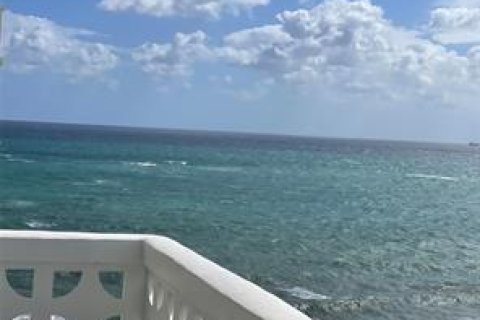 Condominio en Fort Lauderdale, Florida, 2 dormitorios  № 2077670