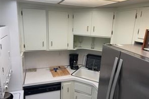 Condominio en alquiler en Fort Lauderdale, Florida, 2 dormitorios № 2077670 - foto 13