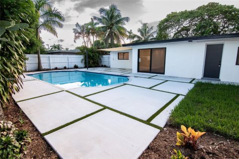 Casa en venta en Fort Lauderdale, Florida, 3 dormitorios, 138.42 m2 № 1967120 - foto 20