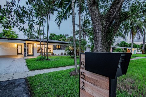 Casa en venta en Fort Lauderdale, Florida, 3 dormitorios, 138.42 m2 № 1967120 - foto 22