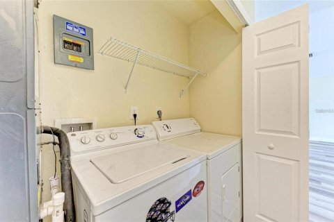 House in North Port, Florida 3 bedrooms, 124.77 sq.m. № 2195223 - photo 26