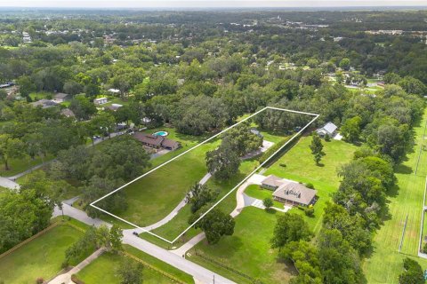 Casa en venta en Ocala, Florida, 6 dormitorios, 338.26 m2 № 1816303 - foto 2