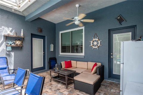 Casa en venta en Ocala, Florida, 6 dormitorios, 338.26 m2 № 1816303 - foto 23
