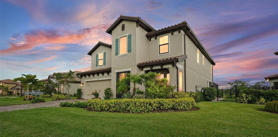 Villa ou maison à Parrish, Floride 5 chambres, 312.8 m2 № 1875800