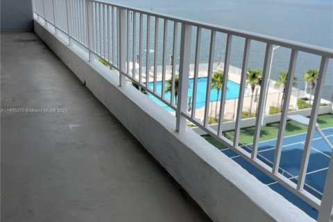 Copropriété à louer à Miami, Floride: 1 chambre, 55.93 m2 № 1963728 - photo 7