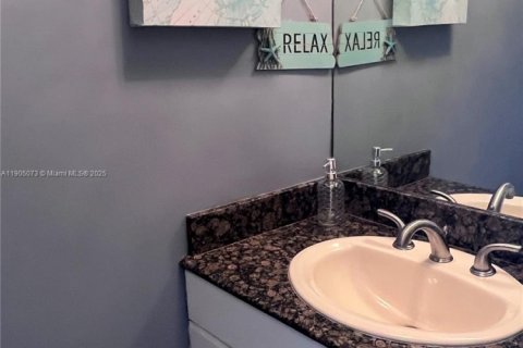 Copropriété à louer à Miami, Floride: 1 chambre, 55.93 m2 № 1963728 - photo 4