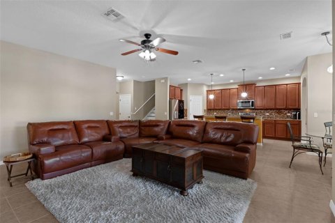 House in Winter Springs, Florida 4 bedrooms, 287.44 sq.m. № 1803570 - photo 7