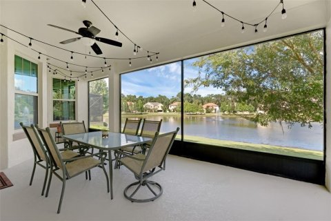 House in Winter Springs, Florida 4 bedrooms, 287.44 sq.m. № 1803570 - photo 30