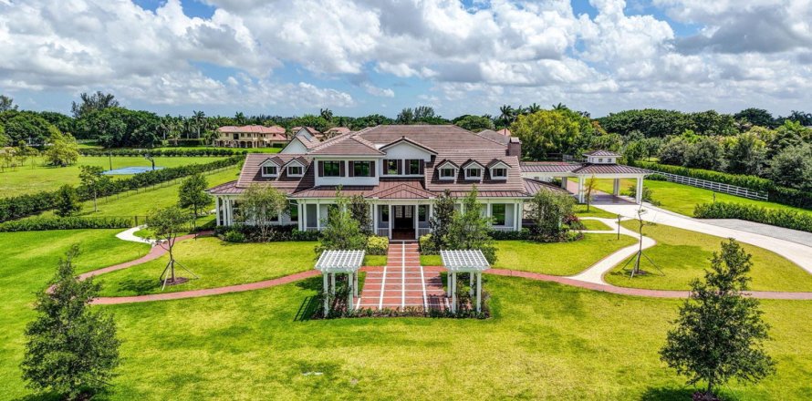 House in Delray Beach, Florida 7 bedrooms, 946.49 sq.m. № 2183740