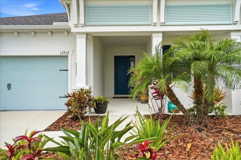 House in Parrish, Florida 3 bedrooms, 201.04 sq.m. № 2110369 - photo 8