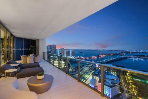 Condo in Miami, Florida, 4 bedrooms  № 1788326 - photo 12