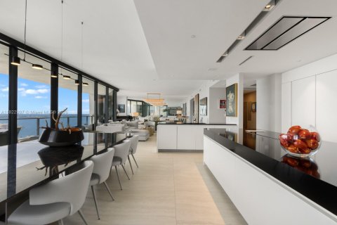 Condo in Miami, Florida, 4 bedrooms  № 1788326 - photo 18