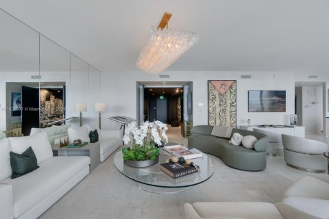 Condo in Miami, Florida, 4 bedrooms  № 1788326 - photo 5