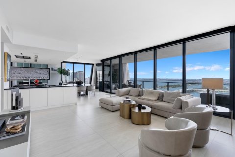 Condo in Miami, Florida, 4 bedrooms  № 1788326 - photo 8