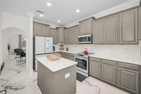 House in Riverview, Florida 4 bedrooms, 230.58 sq.m. № 2209695 - photo 3
