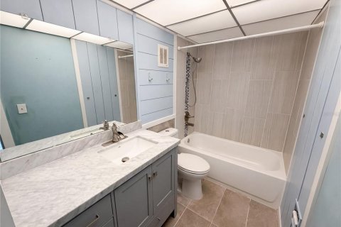Condo in Clearwater, Florida, 1 bedroom № 2123505 - photo 18