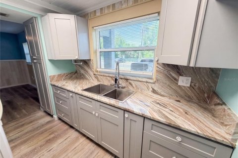 Condo in Clearwater, Florida, 1 bedroom № 2123505 - photo 11