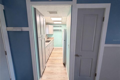 Condo in Clearwater, Florida, 1 bedroom № 2123505 - photo 8