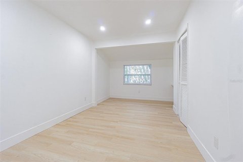 House in Wesley Chapel, Florida 3 bedrooms, 160.72 sq.m. № 2206569 - photo 30