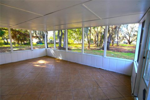 House in Wesley Chapel, Florida 3 bedrooms, 160.72 sq.m. № 2206569 - photo 15