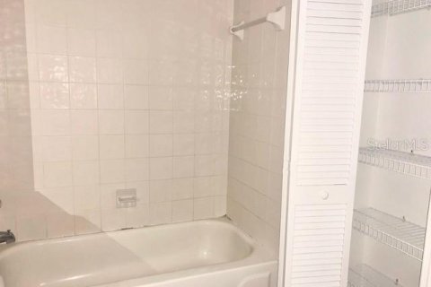 Appartement à louer à Orlando, Floride: 2 chambres, 94.11 m2 № 2148451 - photo 27