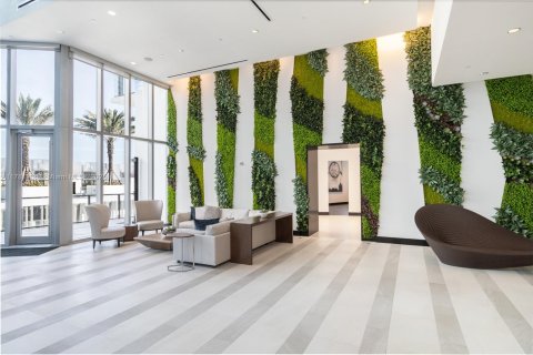 Condo in Miami, Florida, 1 bedroom  № 1862622 - photo 23