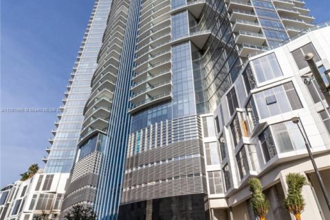 Condo in Miami, Florida, 1 bedroom  № 1862622 - photo 27