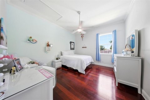 Casa en venta en Saint Petersburg, Florida, 4 dormitorios, 286.05 m2 № 2234088 - foto 24