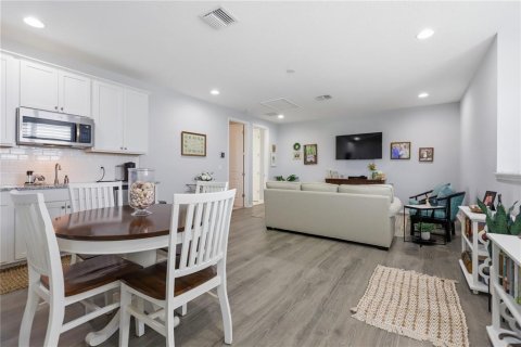 Купить виллу или дом в Деланд, Флорида 8 комнат, 260.5м2, № 2239692 - фото 14