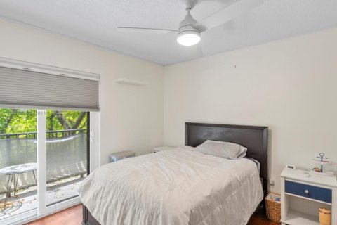 Condo in Miami, Florida, 2 bedrooms  № 1695586 - photo 19