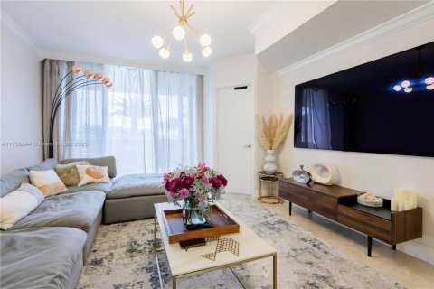 Condominio en venta en Sunny Isles Beach, Florida, 2 dormitorios, 176.51 m2 № 1861223 - foto 7