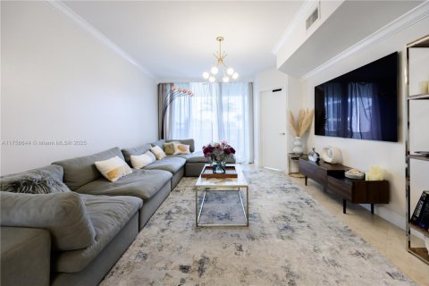 Condominio en venta en Sunny Isles Beach, Florida, 2 dormitorios, 176.51 m2 № 1861223 - foto 8