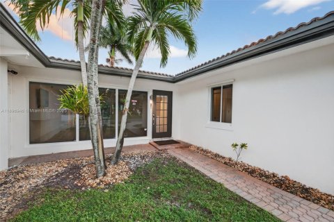 Casa en venta en Fort Lauderdale, Florida, 4 dormitorios, 179.12 m2 № 1955014 - foto 12