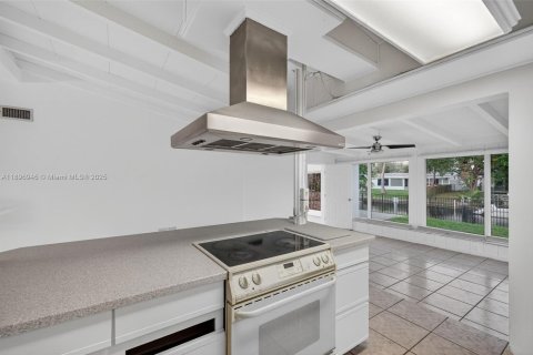 Casa en venta en Fort Lauderdale, Florida, 4 dormitorios, 179.12 m2 № 1955014 - foto 20