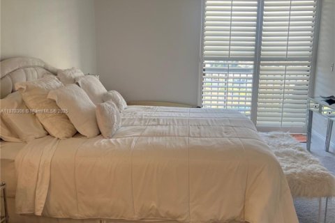 Снять в аренду кондоминиум в Сент-Луси, Флорида 2 спальни, 119.01м2, № 1923346 - фото 13