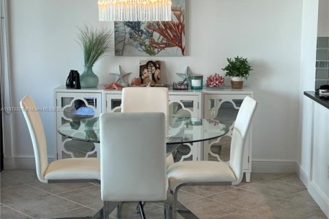 Снять в аренду кондоминиум в Сент-Луси, Флорида 2 спальни, 119.01м2, № 1923346 - фото 8