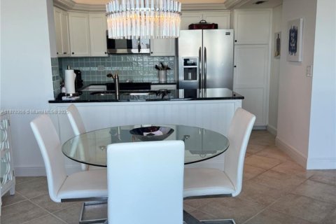 Снять в аренду кондоминиум в Сент-Луси, Флорида 2 спальни, 119.01м2, № 1923346 - фото 9