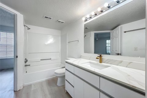 Condo in Orlando, Florida, 2 bedrooms  № 2201701 - photo 18