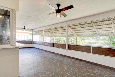 Casa en venta en Sunrise, Florida, 2 dormitorios, 111.48 m2 № 2154312 - foto 30