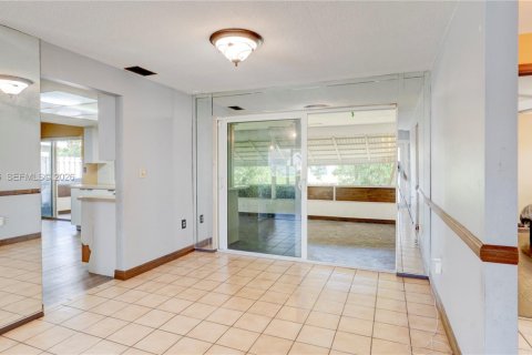 Casa en venta en Sunrise, Florida, 2 dormitorios, 111.48 m2 № 2154312 - foto 16