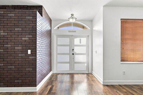 Villa ou maison à louer à Pembroke Pines, Floride: 4 chambres, 231.14 m2 № 2429737 - photo 3