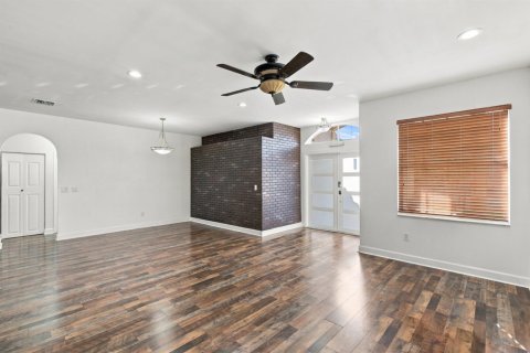 Villa ou maison à louer à Pembroke Pines, Floride: 4 chambres, 231.14 m2 № 2429737 - photo 5