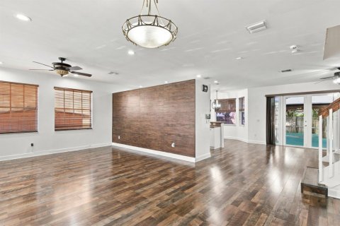 Villa ou maison à louer à Pembroke Pines, Floride: 4 chambres, 231.14 m2 № 2429737 - photo 9