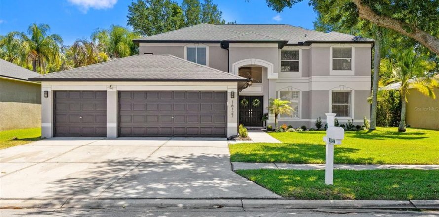 Casa en Odessa, Florida 5 dormitorios, 318.1 m2 № 2113355